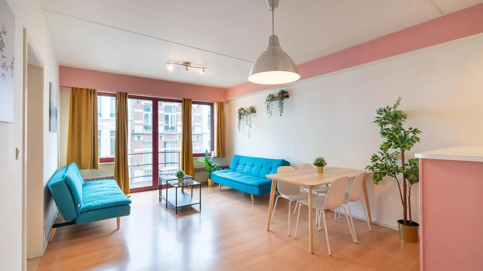 Bright And Central Antwerp Apartments Belgie