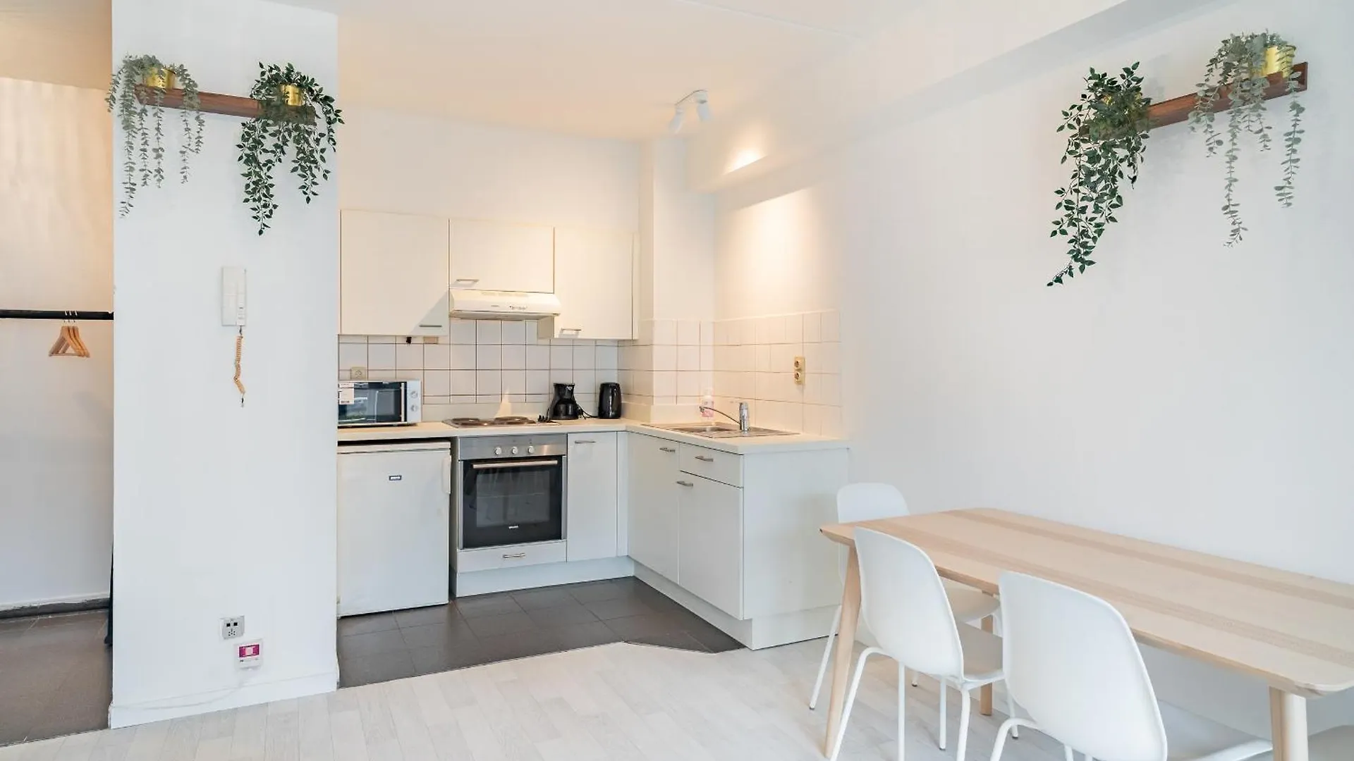 Bright And Central Antwerp Apartments 0*,  Belgie