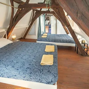 The Hendrik House In Old Town Apartment